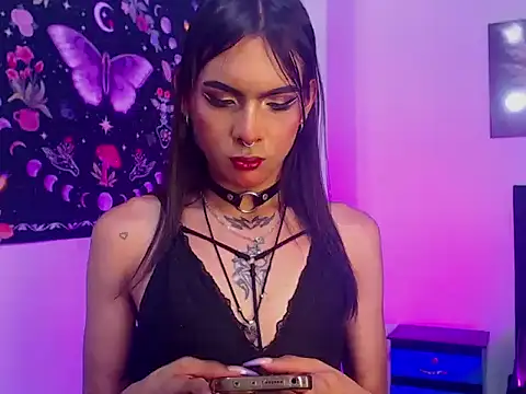 lilithnyx333 online show from 04-11-26, 01:57