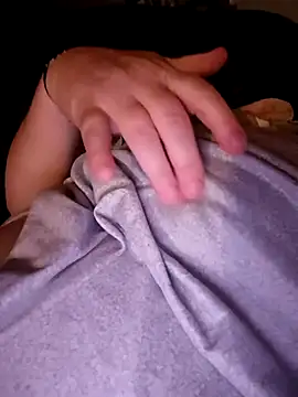 Snapshot of poussychats chatting on 03-08-25, 06:16 poussychats online show from 03-08-25, 06:16