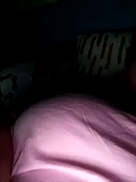 Snapshot of poussychats chatting on 01-10-25, 05:15 poussychats online show from 01-10-25, 05:15