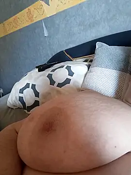 Snapshot of poussychats chatting on 03-16-25, 10:55 poussychats online show from 03-16-25, 10:55