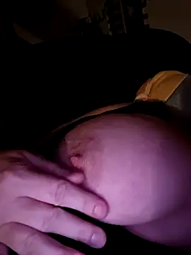 Snapshot of poussychats chatting on 02-23-25, 07:17 poussychats online show from 02-23-25, 07:17