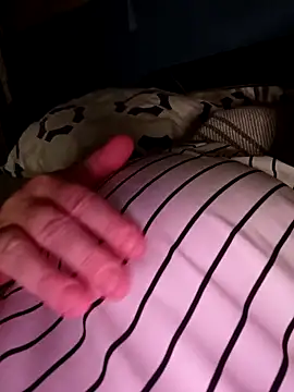 Snapshot of poussychats chatting on 03-13-25, 08:22 poussychats online show from 03-13-25, 08:22