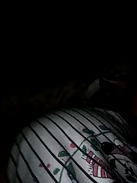 Snapshot of poussychats chatting on 02-12-25, 11:41 poussychats online show from 02-12-25, 11:41