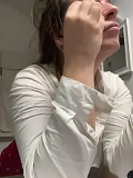 lyajoliee online show from 03-14-26, 08:42