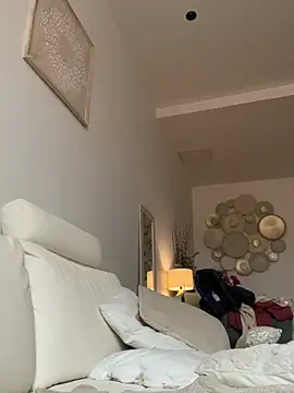 lyajoliee online show from 03-06-26, 08:09