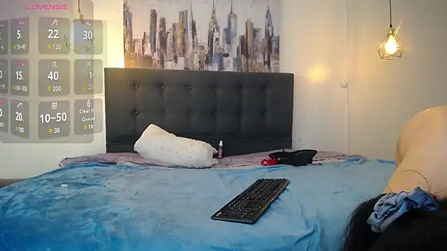 Snapshot of ghostwoman chatting on 02-26-25, 05:31 ghostwoman online show from 02-26-25, 05:31