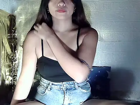 Snapshot of prettybella4u chatting on 06-22-26, 01:00 prettybella4u online show from 06-22-26, 01:00