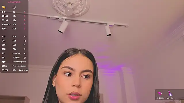 Snapshot of Aleejaa__ chatting on 09-30-25, 12:11 Aleejaa online show from 09-30-25, 12:11