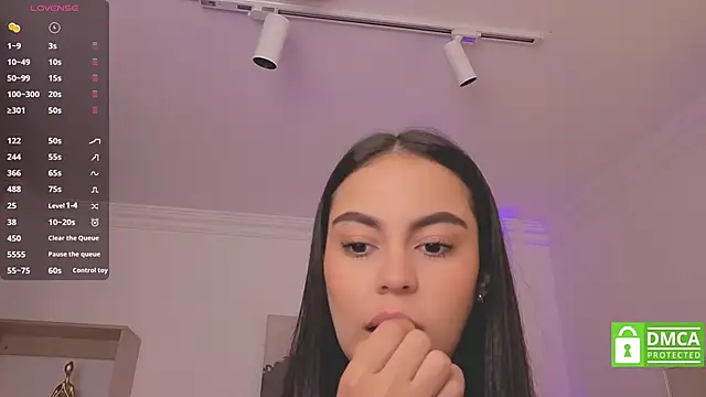 Snapshot of Aleejaa__ chatting on 10-04-25, 11:45 Aleejaa online show from 10-04-25, 11:45