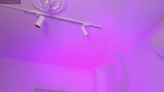 Aleejaa   online show from 11-17-25, 11:03