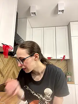 Snapshot of MartiniiSelenna chatting on 01-14-26, 06:39 MartiniiSelenna online show from 01-14-26, 06:39