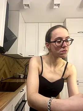 Snapshot of MartiniiSelenna chatting on 10-23-25, 05:39 MartiniiSelenna online show from 10-23-25, 05:39