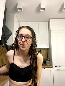 Snapshot of MartiniiSelenna chatting on 11-02-25, 07:02 MartiniiSelenna online show from 11-02-25, 07:02