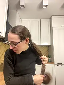 Snapshot of MartiniiSelenna chatting on 11-04-25, 06:50 MartiniiSelenna online show from 11-04-25, 06:50