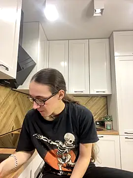 Snapshot of MartiniiSelenna chatting on 11-09-25, 08:29 MartiniiSelenna online show from 11-09-25, 08:29