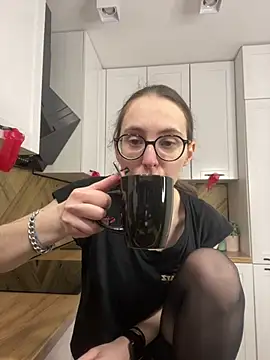 MartiniiSelenna online show from 04-13-26, 05:44