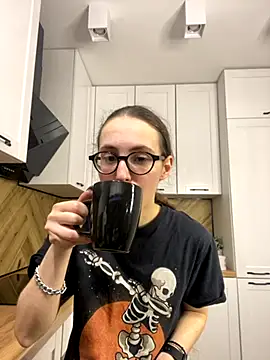 Snapshot of MartiniiSelenna chatting on 11-11-25, 06:30 MartiniiSelenna online show from 11-11-25, 06:30