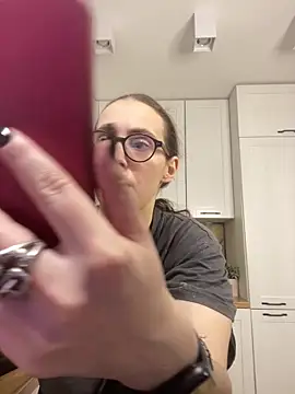 Snapshot of MartiniiSelenna chatting on 12-05-25, 07:07 MartiniiSelenna online show from 12-05-25, 07:07