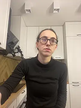 Snapshot of MartiniiSelenna chatting on 11-01-25, 06:30 MartiniiSelenna online show from 11-01-25, 06:30