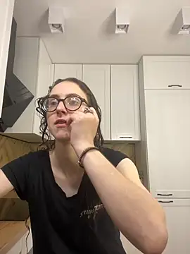 Snapshot of MartiniiSelenna chatting on 11-26-25, 06:46 MartiniiSelenna online show from 11-26-25, 06:46