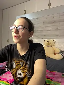 Snapshot of MartiniiSelenna chatting on 06-15-26, 05:51 MartiniiSelenna online show from 06-15-26, 05:51