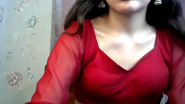 Snapshot of binisa_45 chatting on 01-05-25, 02:52 binisa 45 online show from 01-05-25, 02:52