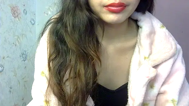 Snapshot of binisa_45 chatting on 12-21-24, 11:24 binisa 45 online show from 12-21-24, 11:24