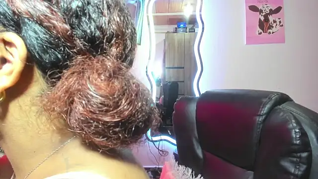 ladyrd1 online show from 01-10-26, 08:48