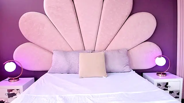 MarianaGarciaa   online show from 03-10-26, 07:07