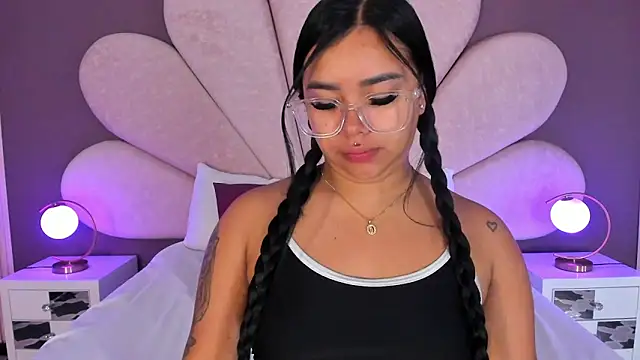 MarianaGarciaa   online show from 02-21-26, 11:34