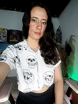 lovely kitt online show from 03-22-26, 10:00