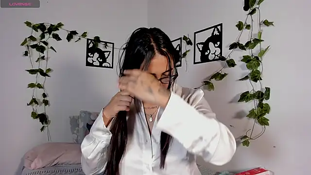 melanieecox online show from 10-09-25, 11:38