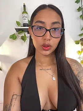 melanieecox online show from 06-01-26, 04:06