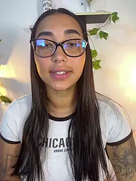 melanieecox online show from 07-23-26, 04:36