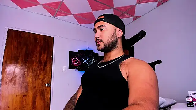 Sebas-hott online show from 01-18-25, 03:31