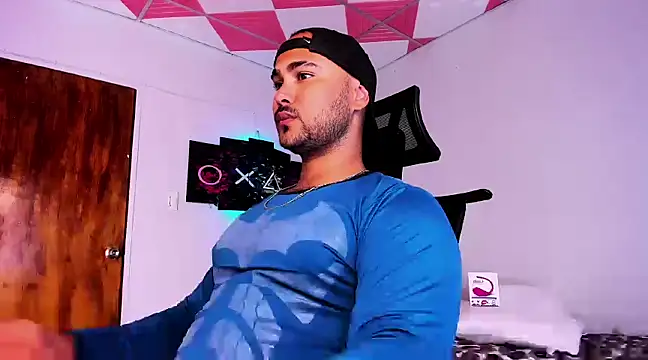 Sebas-hott online show from 01-04-25, 03:18