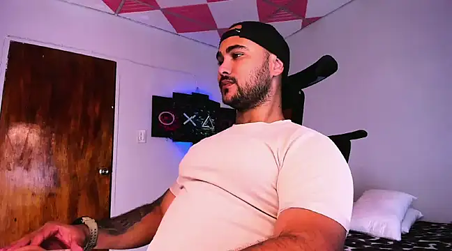 Sebas-hott online show from 12-19-24, 03:29