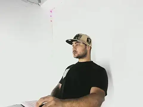 Sebas-hott online show from 10-03-25, 10:22
