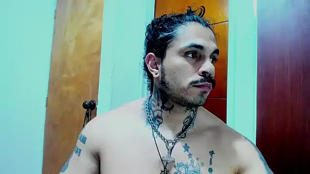 Snapshot of Van_Velckan chatting on 06-28-26, 01:56 Van Velckan online show from 06-28-26, 01:56