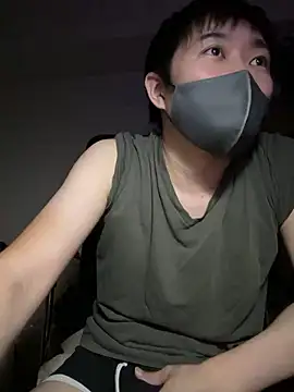 Snapshot of kentyken chatting on 10-02-25, 03:15 kentyken online show from 10-02-25, 03:15