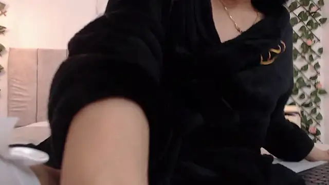 Snapshot of Lucy_joi chatting on 07-17-26, 05:15 Lucy joi online show from 07-17-26, 05:15