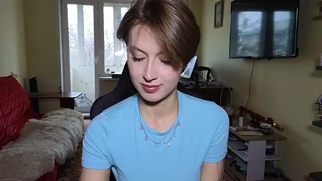 MalvinaBlum online show from 10-30-25, 04:44