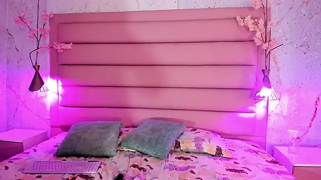 sabrinamilani online show from 11-10-25, 03:44