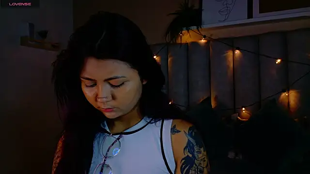 alaia-rogers online show from 12-17-25, 11:48