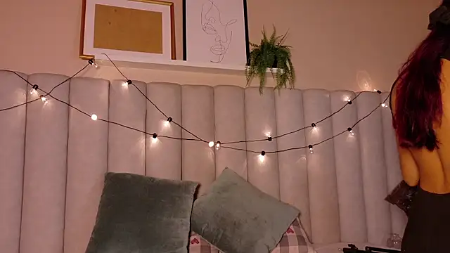 alaia-rogers online show from 11-18-25, 11:35