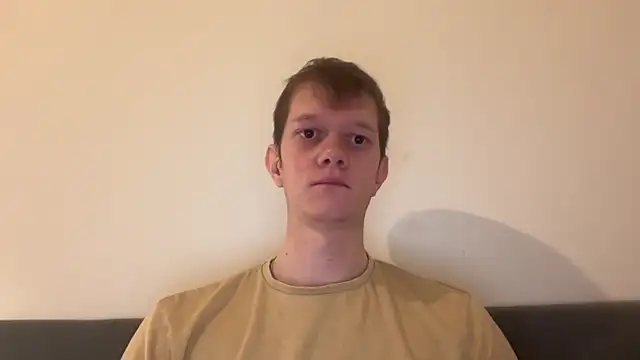 Snapshot of Cube933 chatting on 10-21-25, 07:02 Cube933 online show from 10-21-25, 07:02