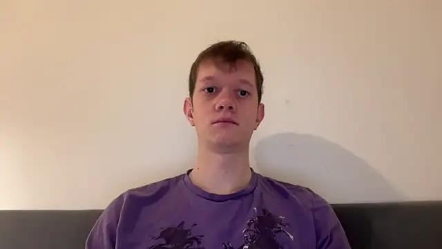 Snapshot of Cube933 chatting on 10-14-25, 07:42 Cube933 online show from 10-14-25, 07:42