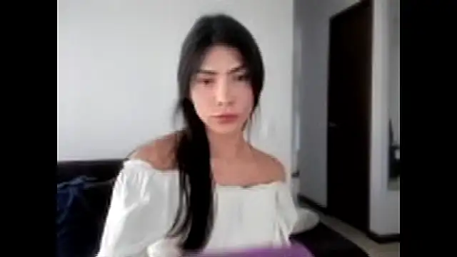 angelturned001 online show from 02-12-26, 07:24