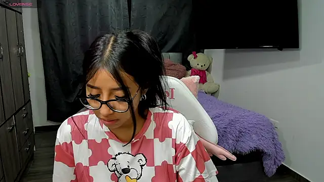 Snapshot of isa_bellaa0 chatting on 12-31-24, 08:37 isa bellaa0 online show from 12-31-24, 08:37