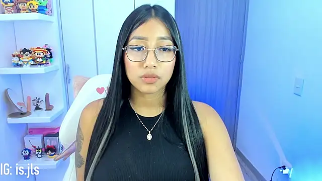 Snapshot of isa_bellaa0 chatting on 09-23-25, 03:57 isa bellaa0 online show from 09-23-25, 03:57